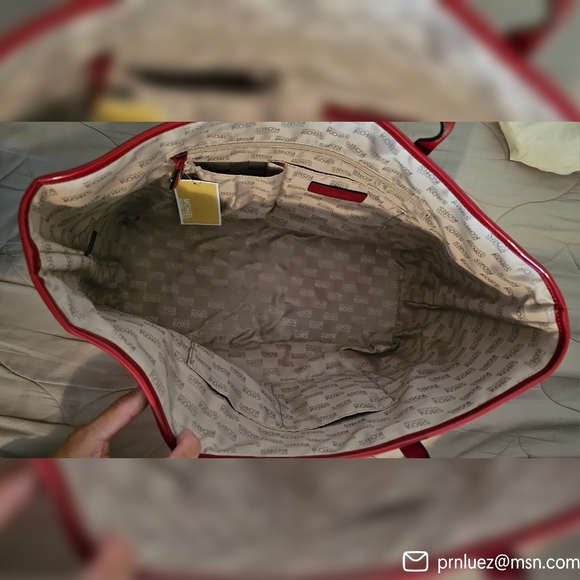 Michael Kors Emry Large Neoprene Fabric Shoulder Bag - Picture 9 of 12